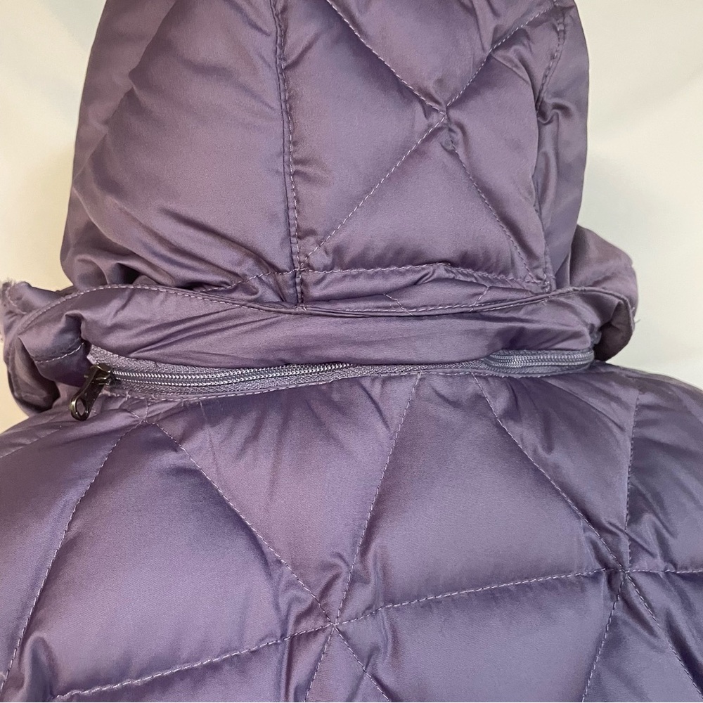 L.L. Bean Girls Plum Puffer Jacket Size Medium 10-12 Water Repellent Down - Picture 9 of 9